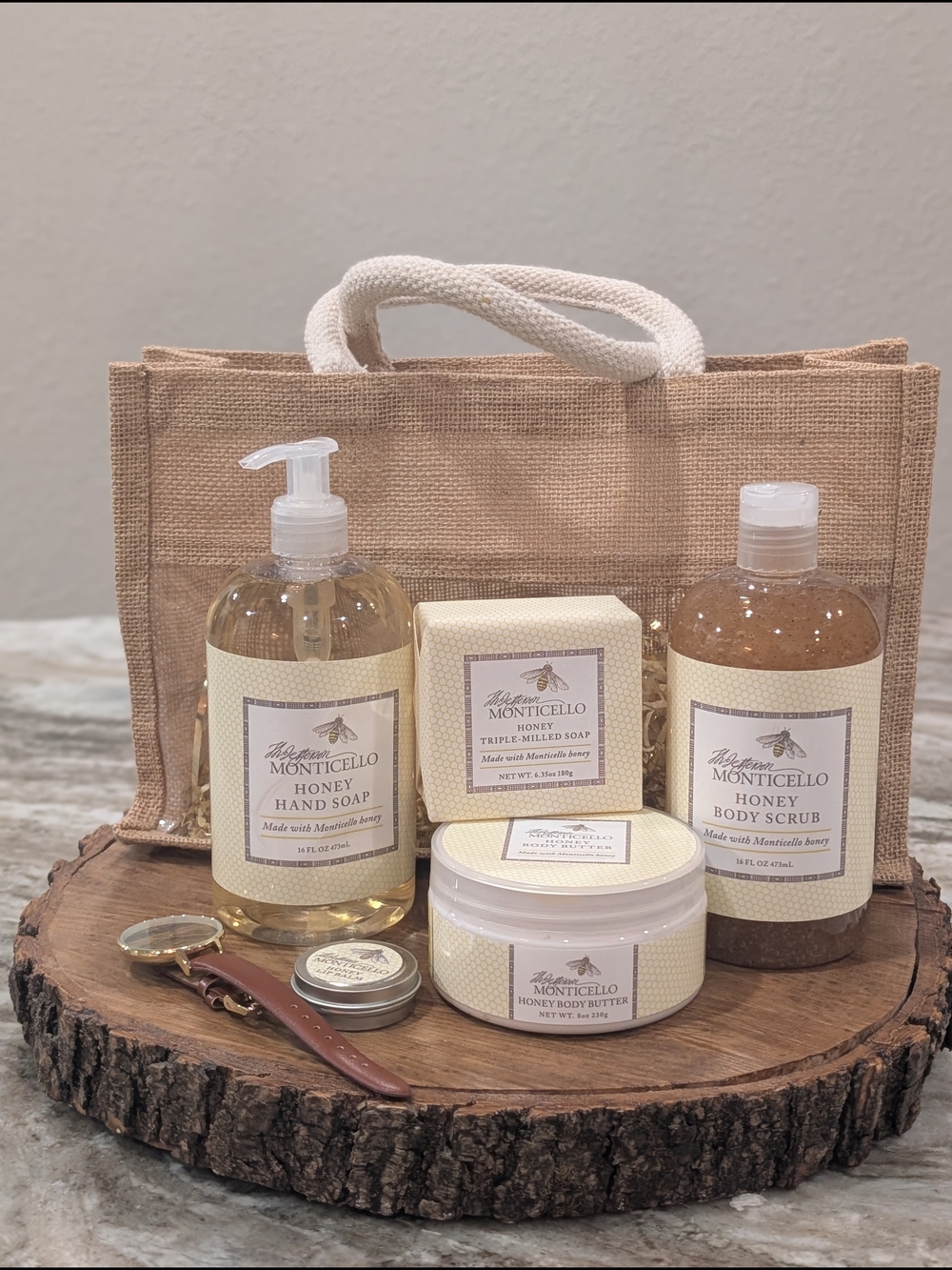 Monticellos Honey Bath & Body Set